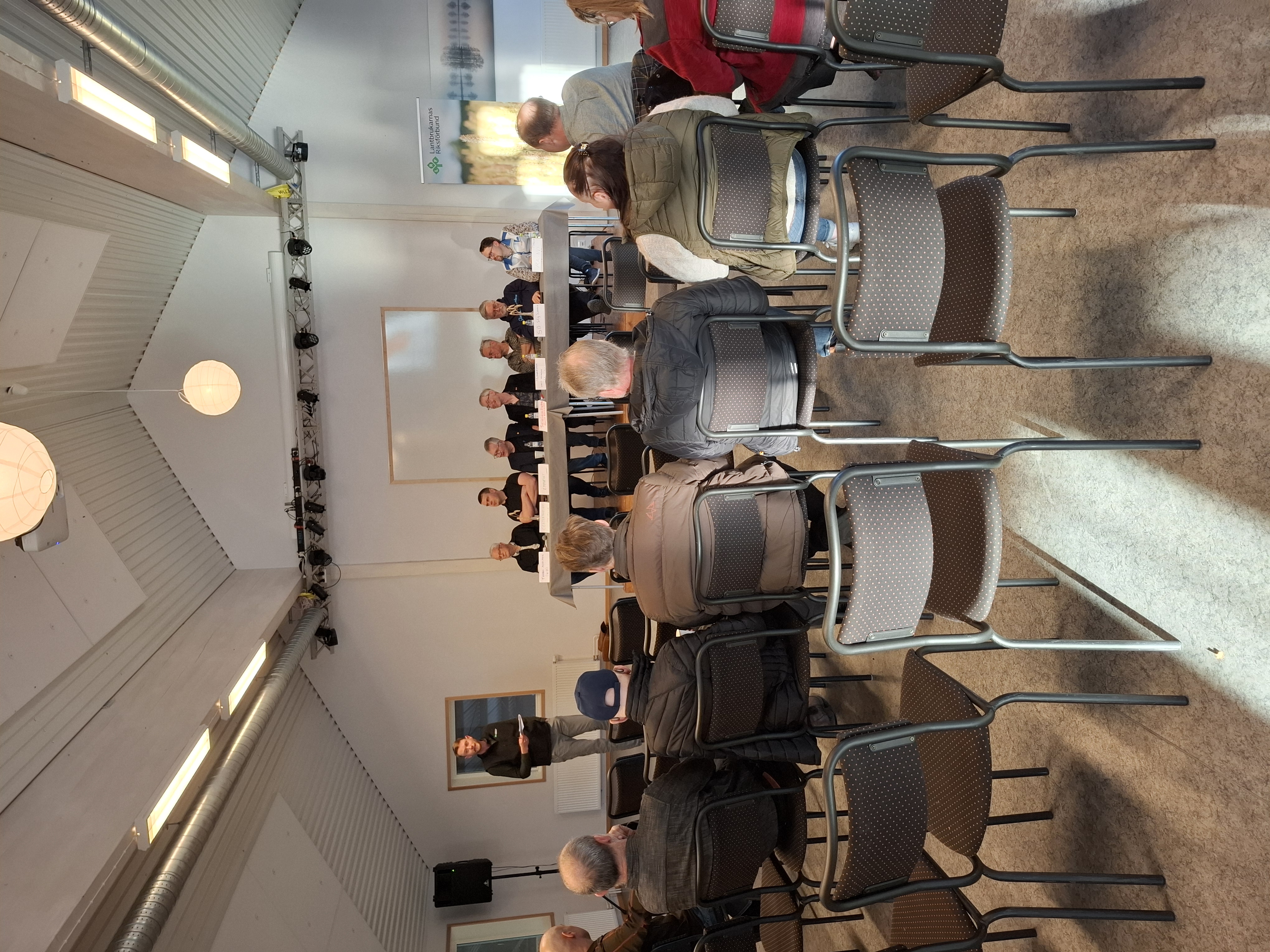 Politikerdebatt i Vaggeryd, Johan Nyman moderator.